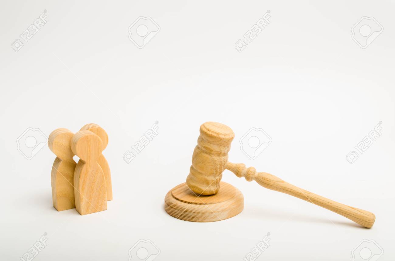 three men and a hammer of the judge the trial of cases in court