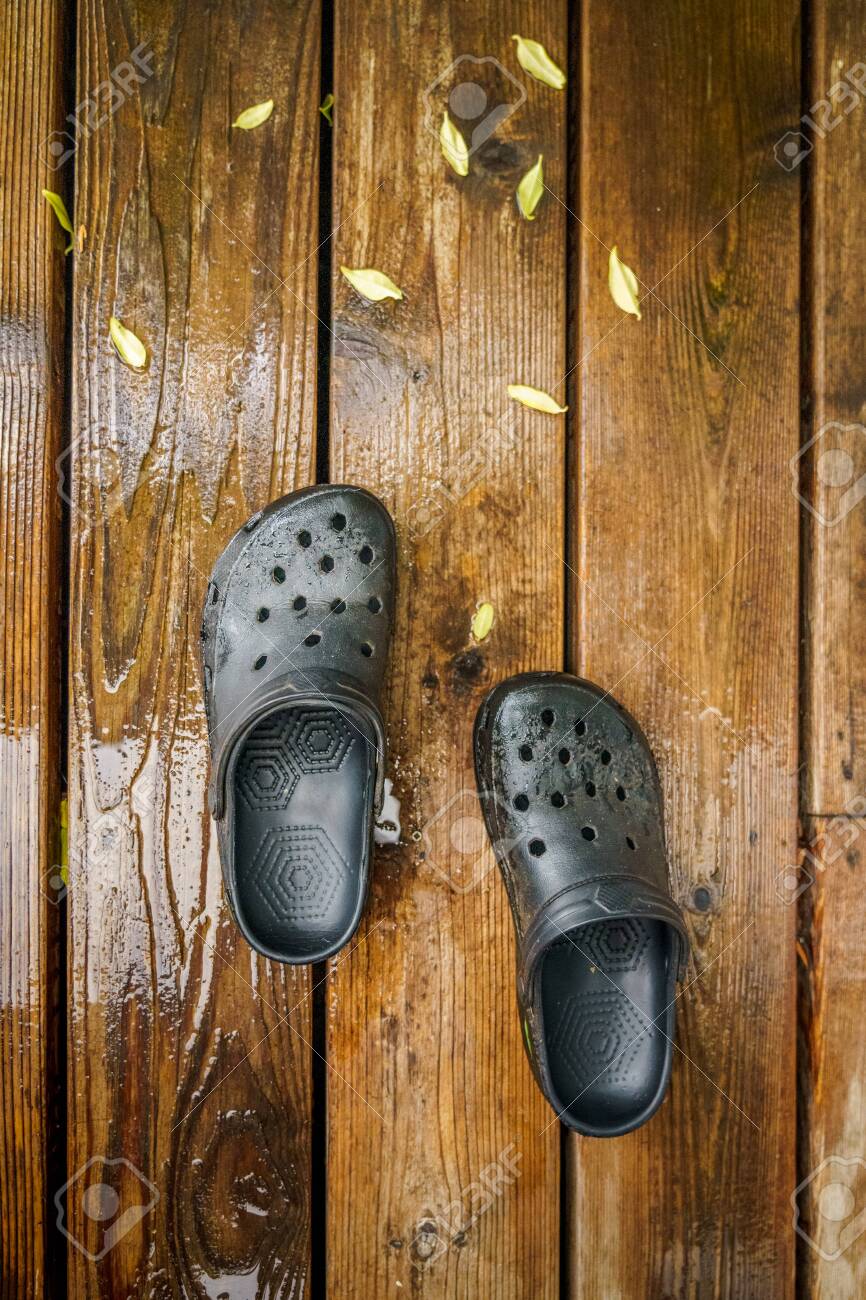 rubber clog sandals