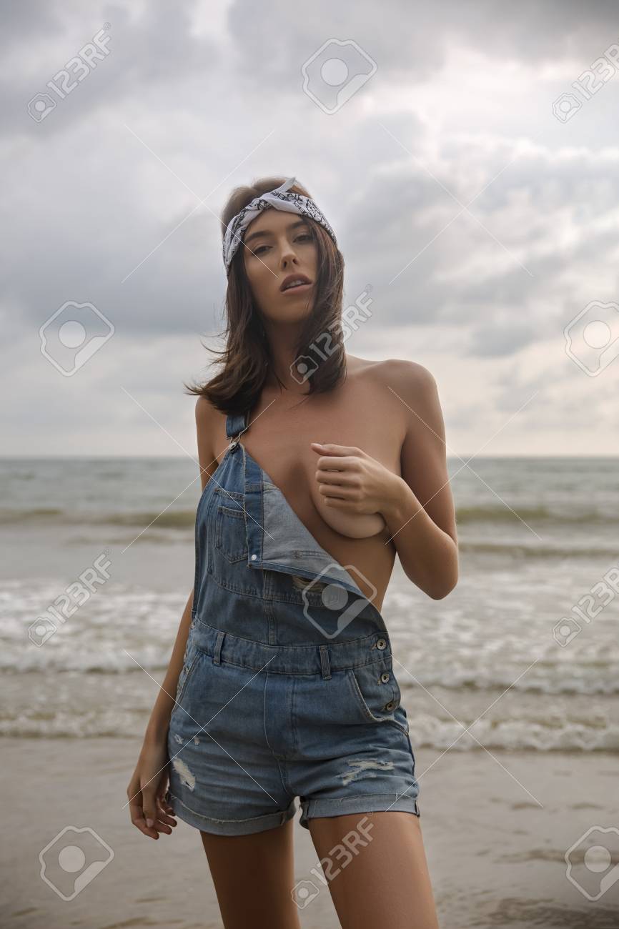 Sans soutien gorges plage Clearance