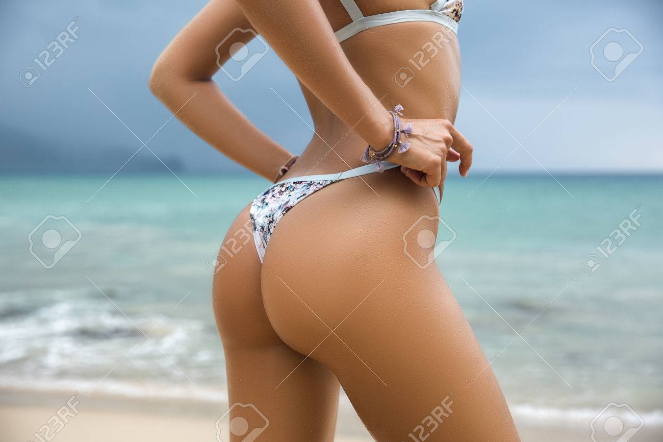 Espalda Traje De BaÃ±o Playa Mujeres Hermosas Espalda De Mujer En
