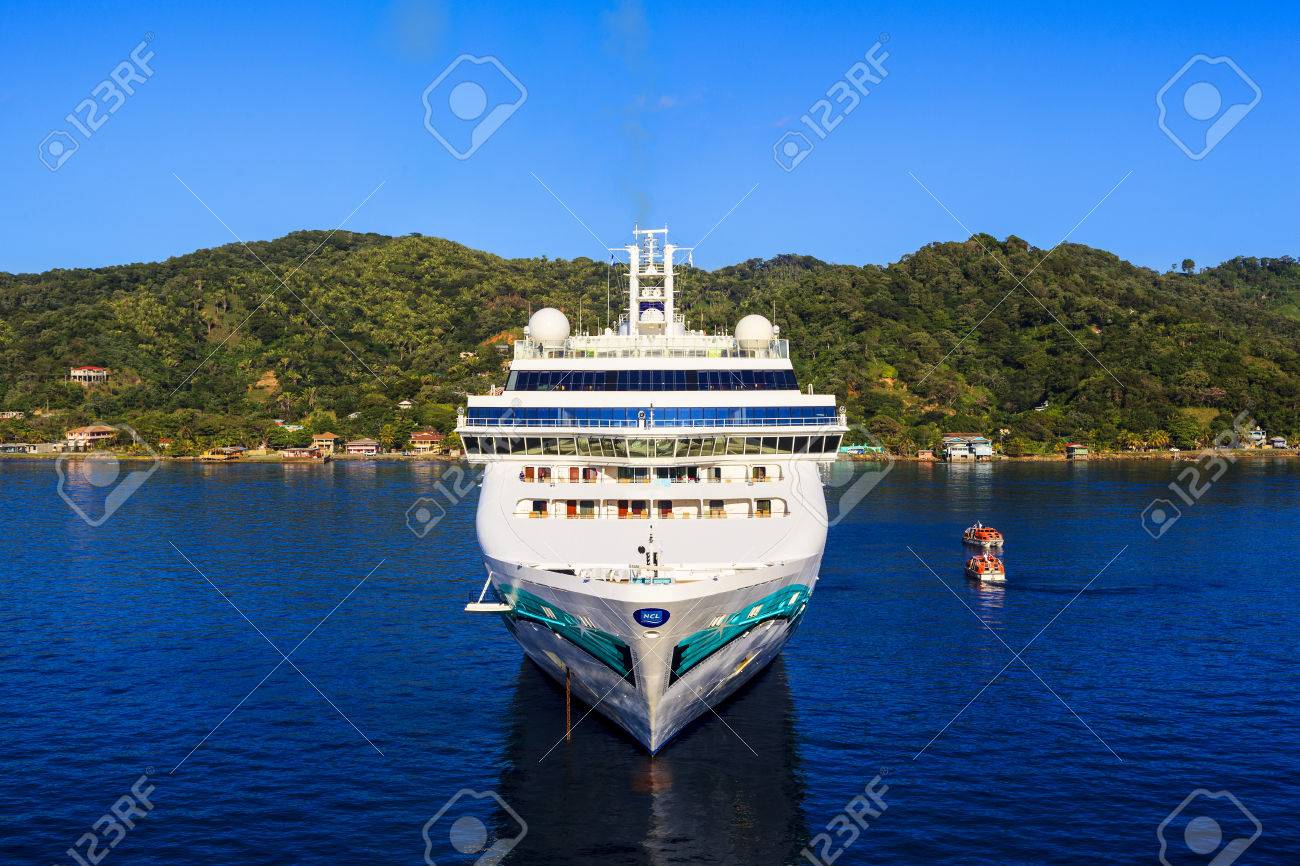ロアタン島ホンジュラス 16 年 1 月 28 日 コックン ホール ロアタン島の町とも呼ばれますは Roataƒ 島の最大の都市ですか A A N 5 070 の人口とホンジュラスの湾の島の首都 の写真素材 画像素材 Image ロアタン島ホンジュラス 16 年 1 月 28 日 コックン ホール ロアタン島の町とも呼ばれますは Roataƒ 島の最大の都市ですか A A N 5 070 の人口とホンジュラスの湾の島の首都 の写真素材 画像素材 Image