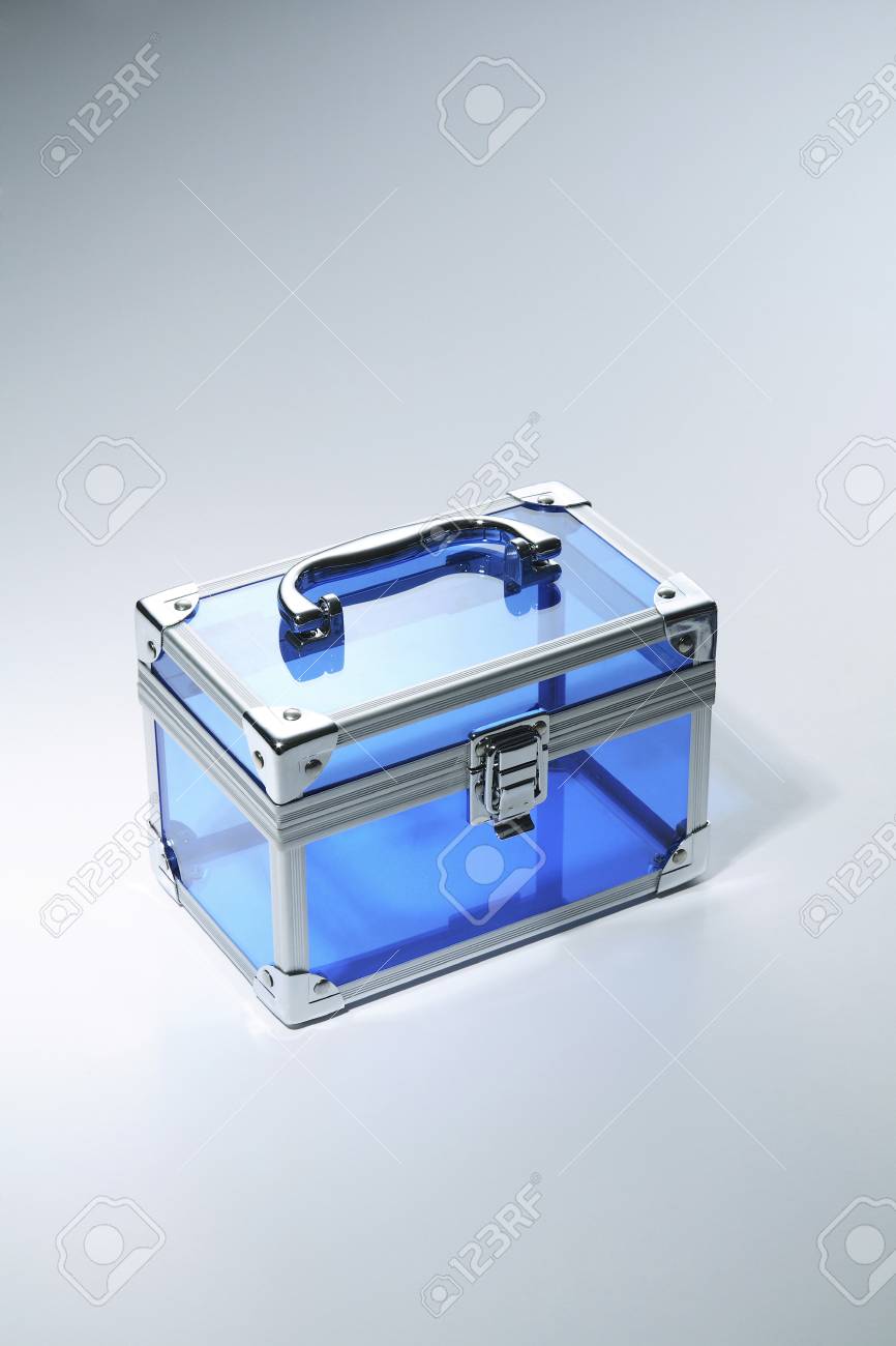 透明ボックス の写真素材 画像素材 Image