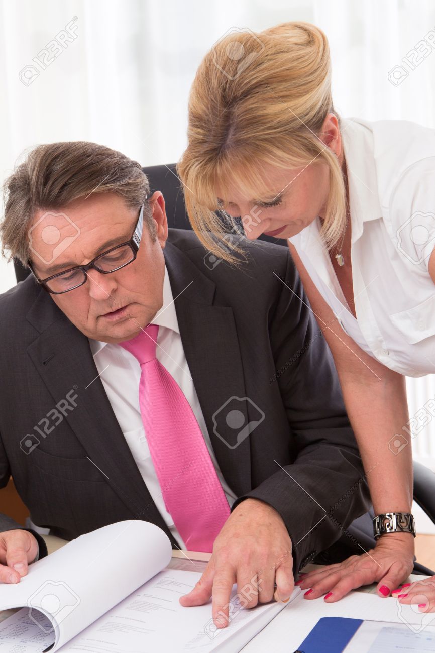 wie flirten m nner am arbeitsplatz