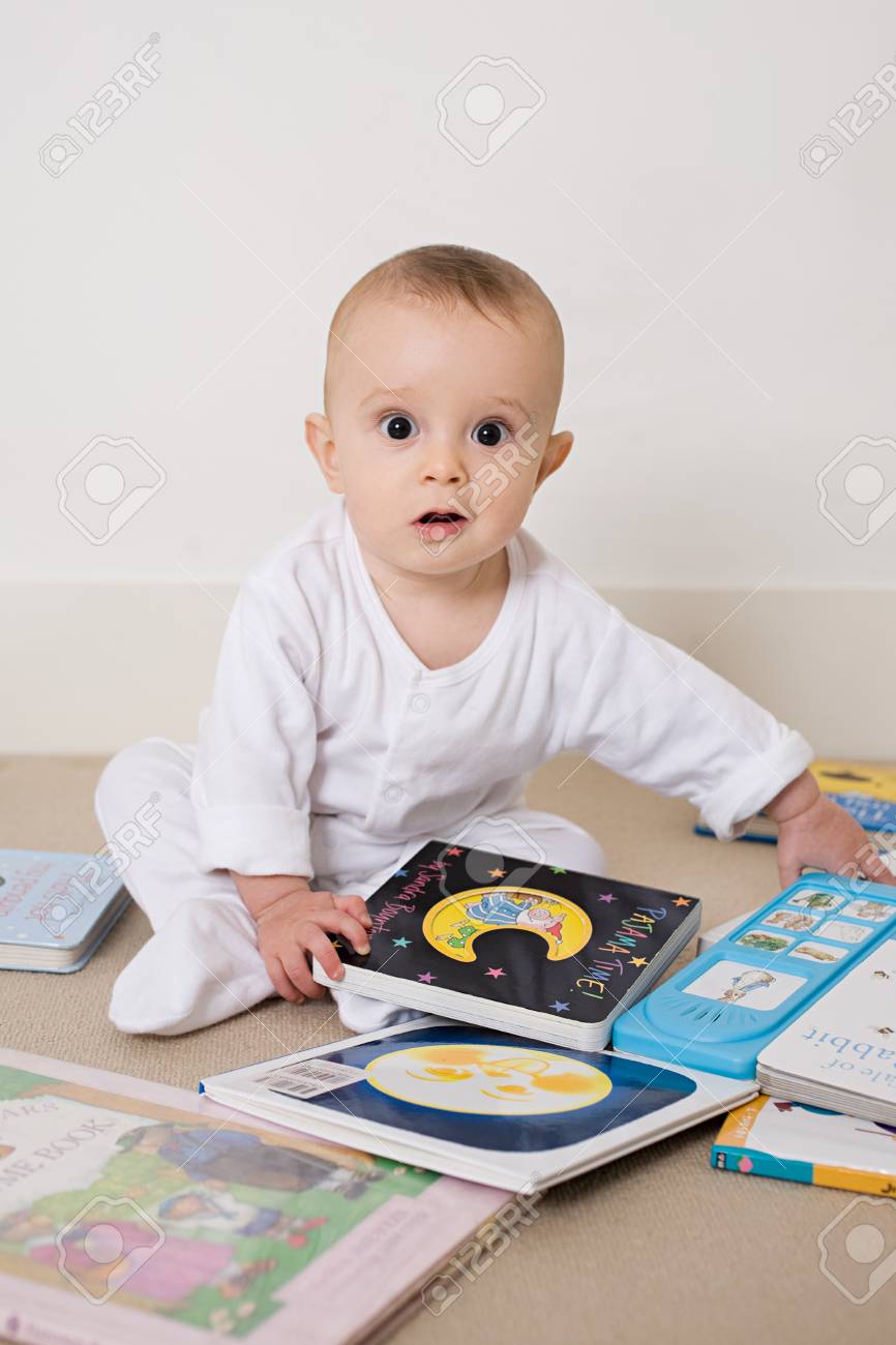 baby with books