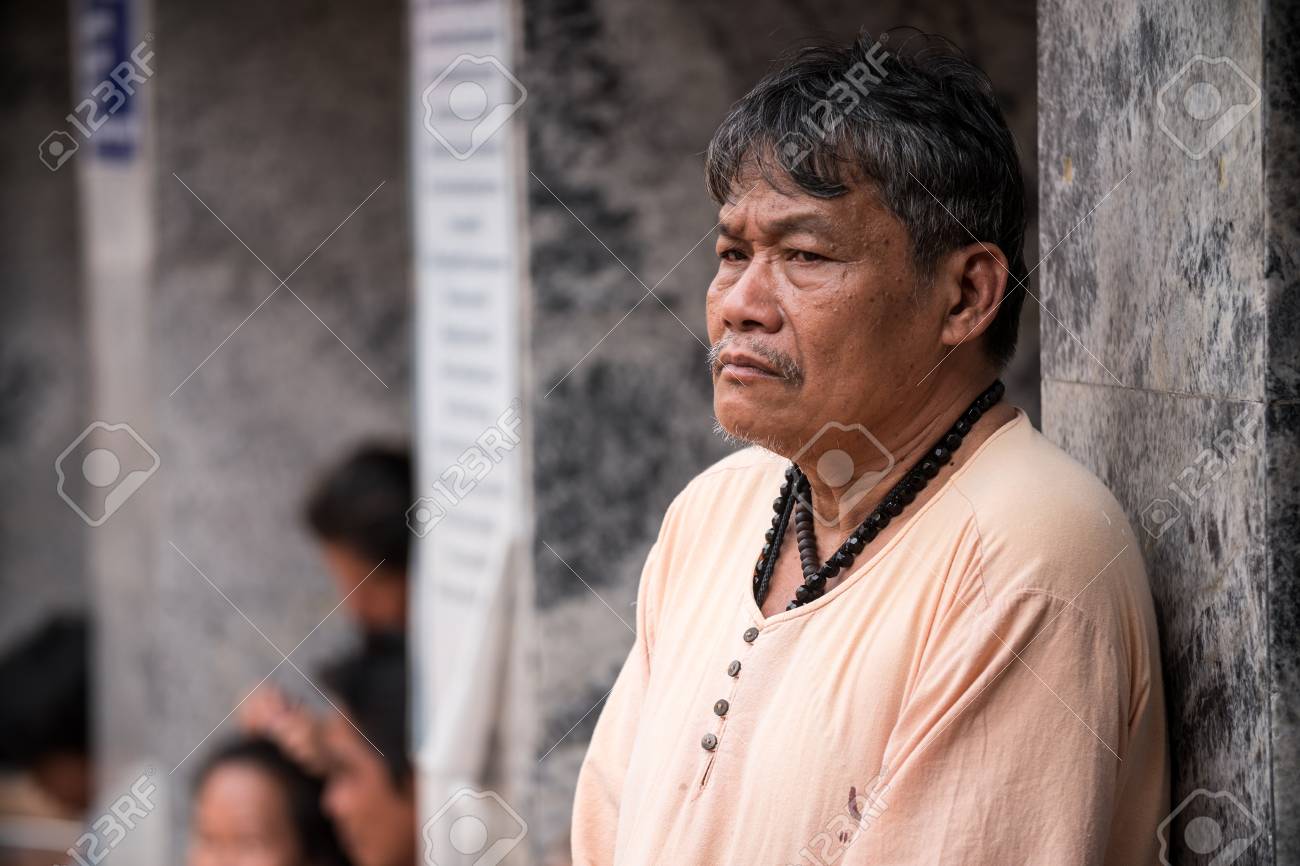 Thai people mourn the death of their king Thai people mourn the death of their king