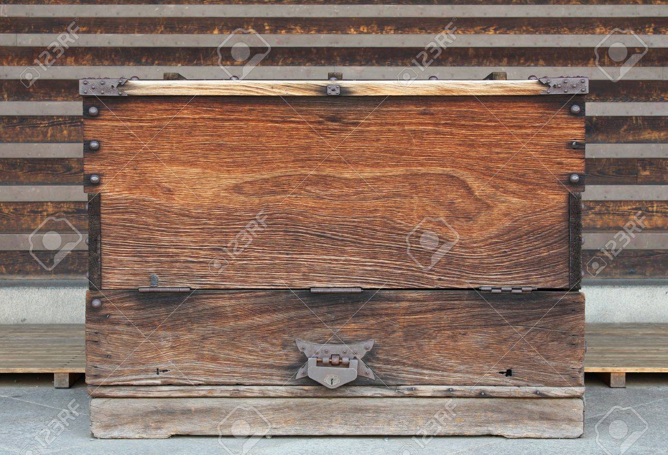 お賽銭箱 の写真素材 画像素材 Image