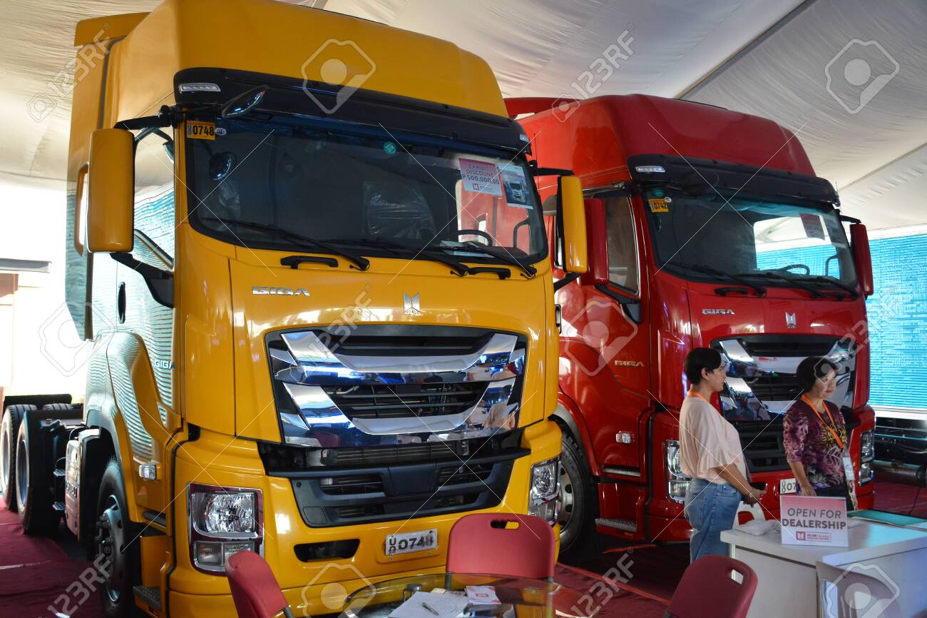 Pasay Ph Apr 7 Isuzu Giga Tractor Truck At Manila International Auto Show On April 7 19 In Pasay Philippines Stock Photo Picture And Royalty Free Image Image