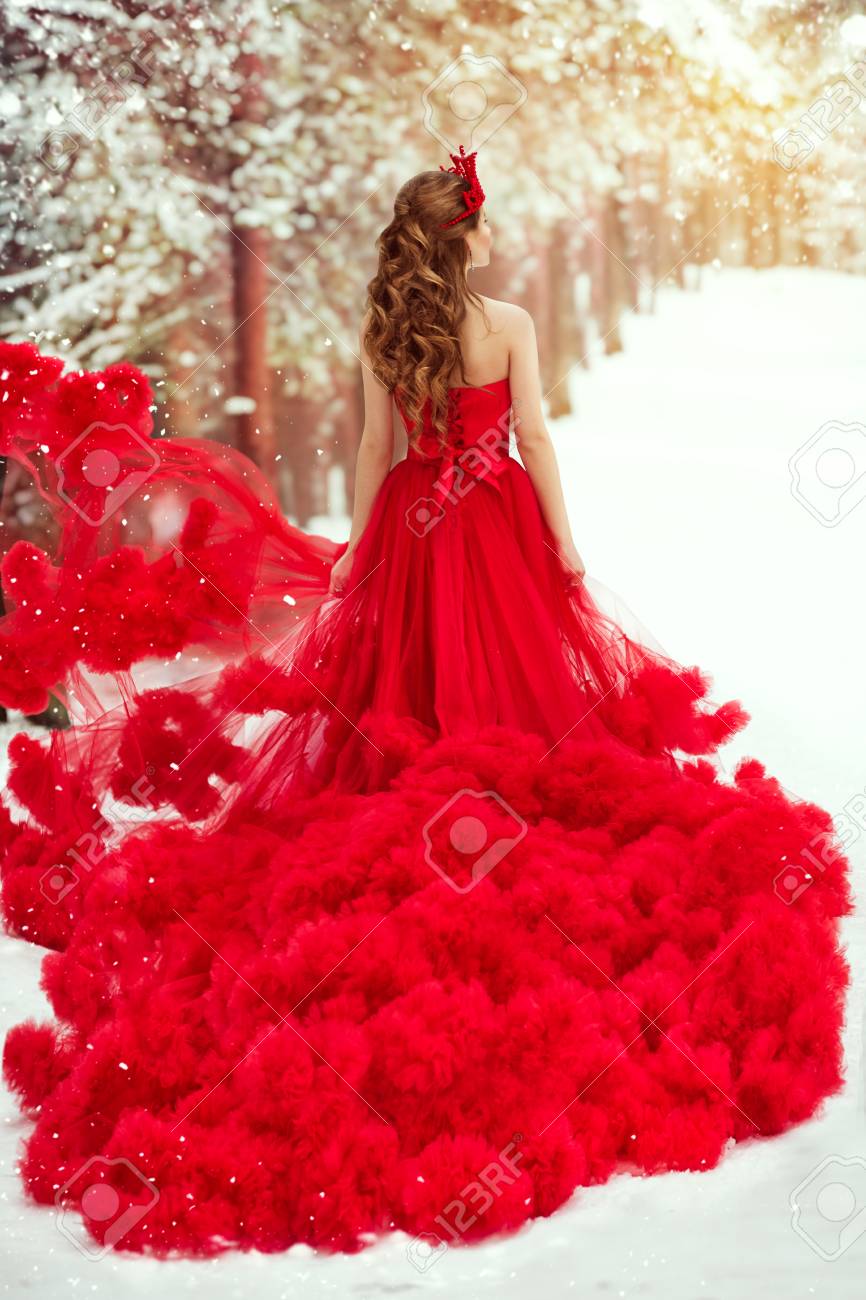 Ruched Fluffy Waving Gown ...