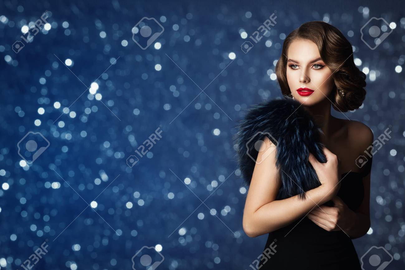Retro Fashion Model Portrait Old Fashioned Woman Beauty