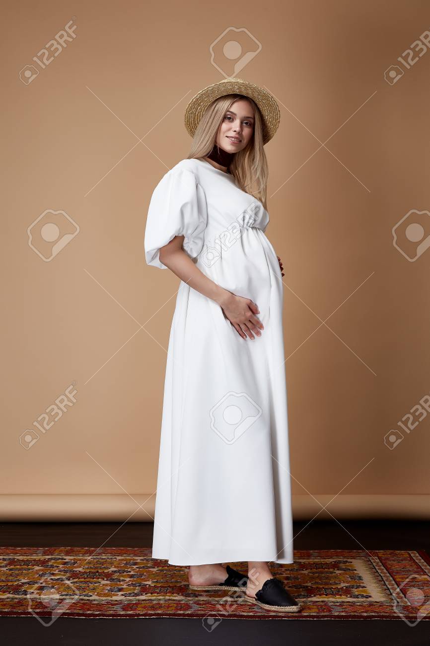 robe blanche enceinte