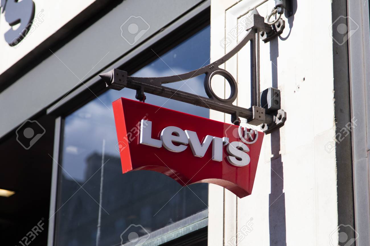 levis regents street