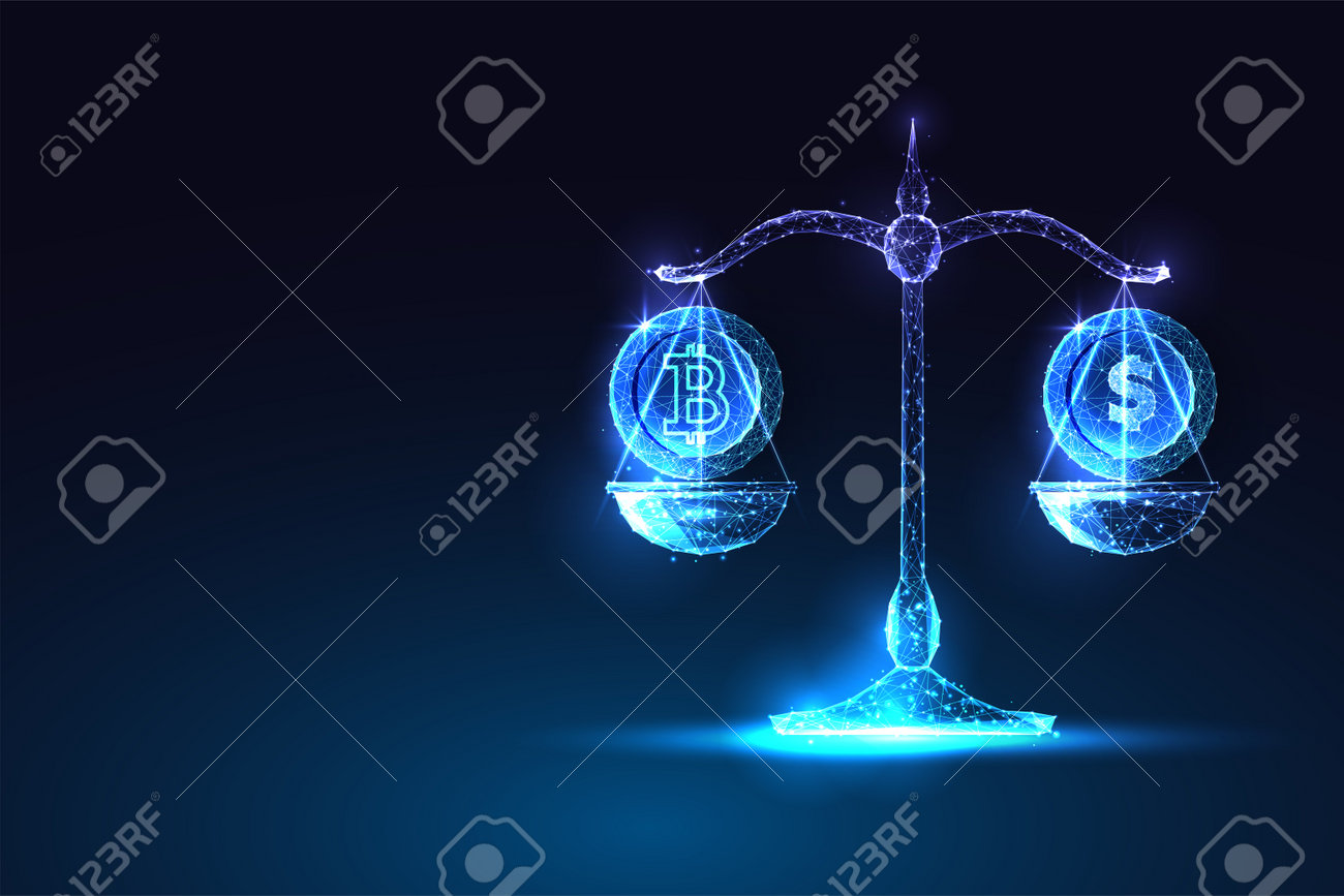 파란색 배경에 비늘, 비트코인 및 달러 동전을 사용한 암호 화폐 교환 가치의 개념 로열티 무료 사진, 그림, 이미지 그리고  스톡포토그래피. Image 192613406