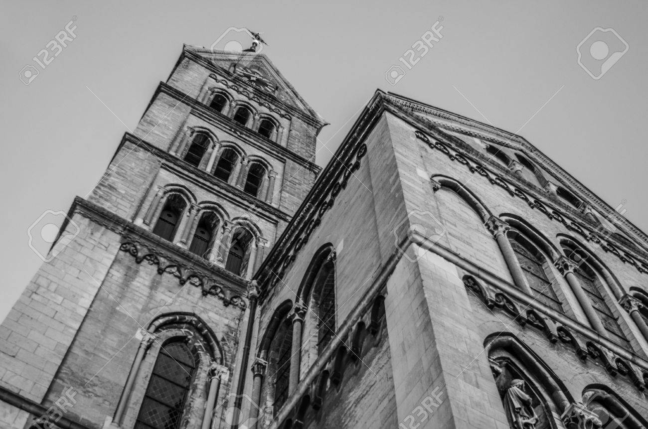 etiam-dictum-ipsum-a-felis