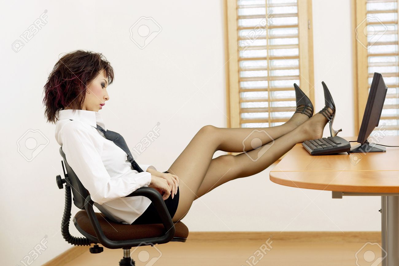 Table Legs Under Hot Girls Table Legs Under Hot Girls