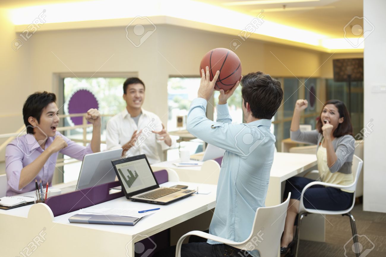 No work funny. Work is fun. Селфи в офисе. Корпоративные иллюстрации. Work in fun.