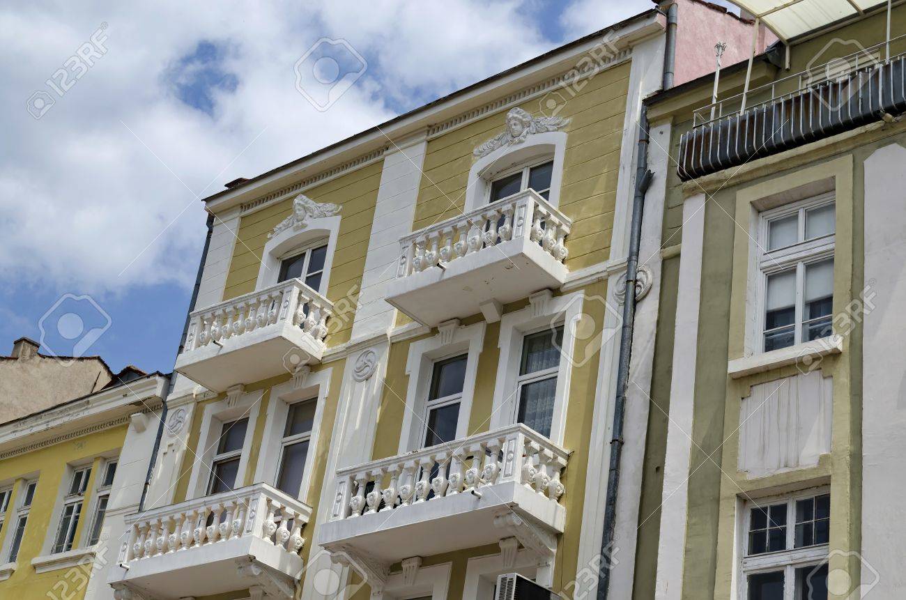 Altes Haus Renovieren. Awesome Ein Altes Haus Wird Renoviert Und ... Altes Haus Renovieren. Awesome Ein Altes Haus Wird Renoviert Und ...