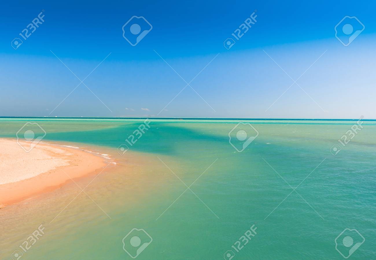 暖かい海の楽園 の写真素材 画像素材 Image