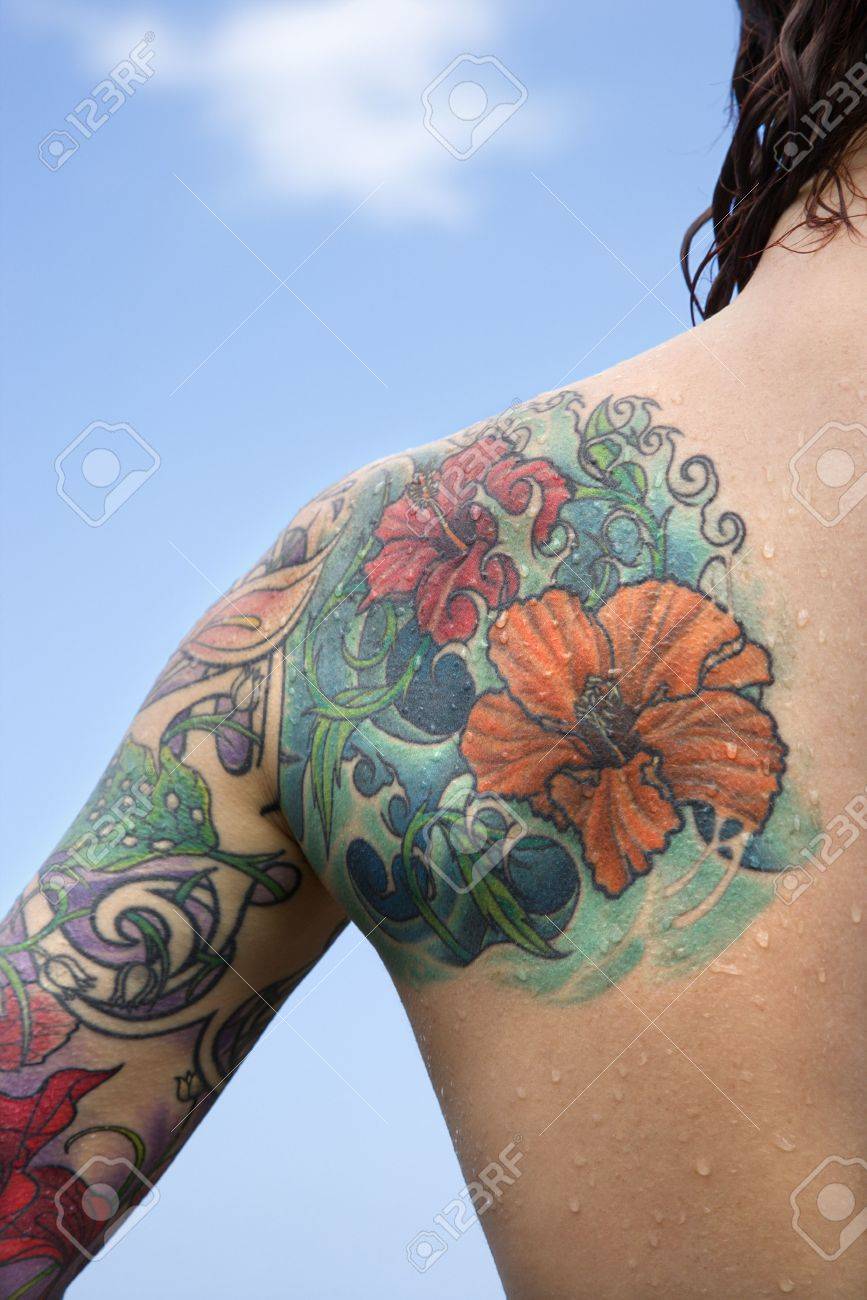 Primer Plano De Mujer De Raza Caucásica S Espalda Y Los Hombros