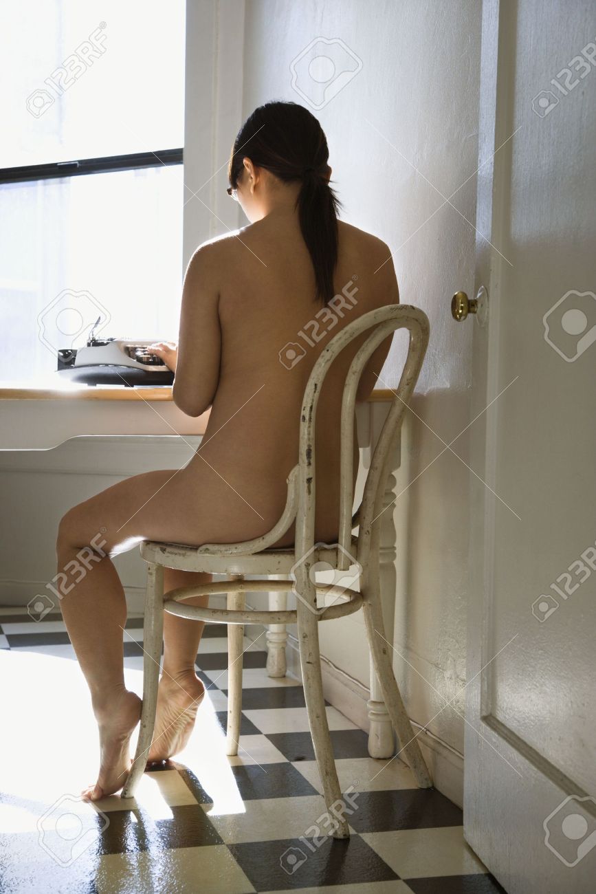 Asian Women Nudist