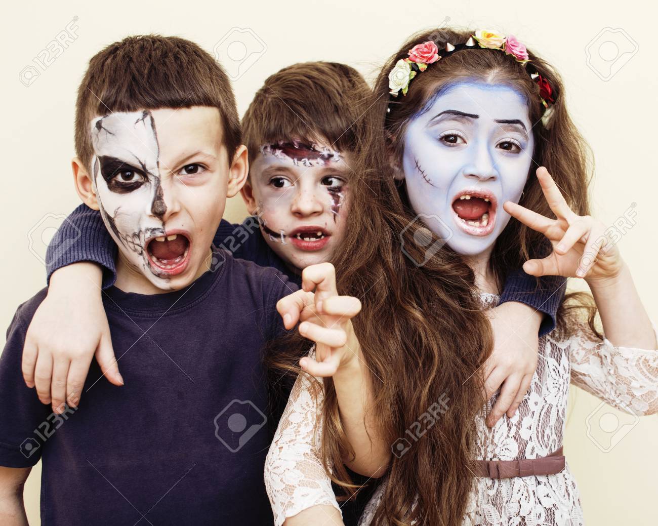 Concept De Zombie Apocalypse Kids Fete De Fete D Anniversaire Banque D Images Et Photos Libres De Droits Image Concept De Zombie Apocalypse Kids Fete De Fete D Anniversaire Banque D Images Et Photos Libres De Droits Image