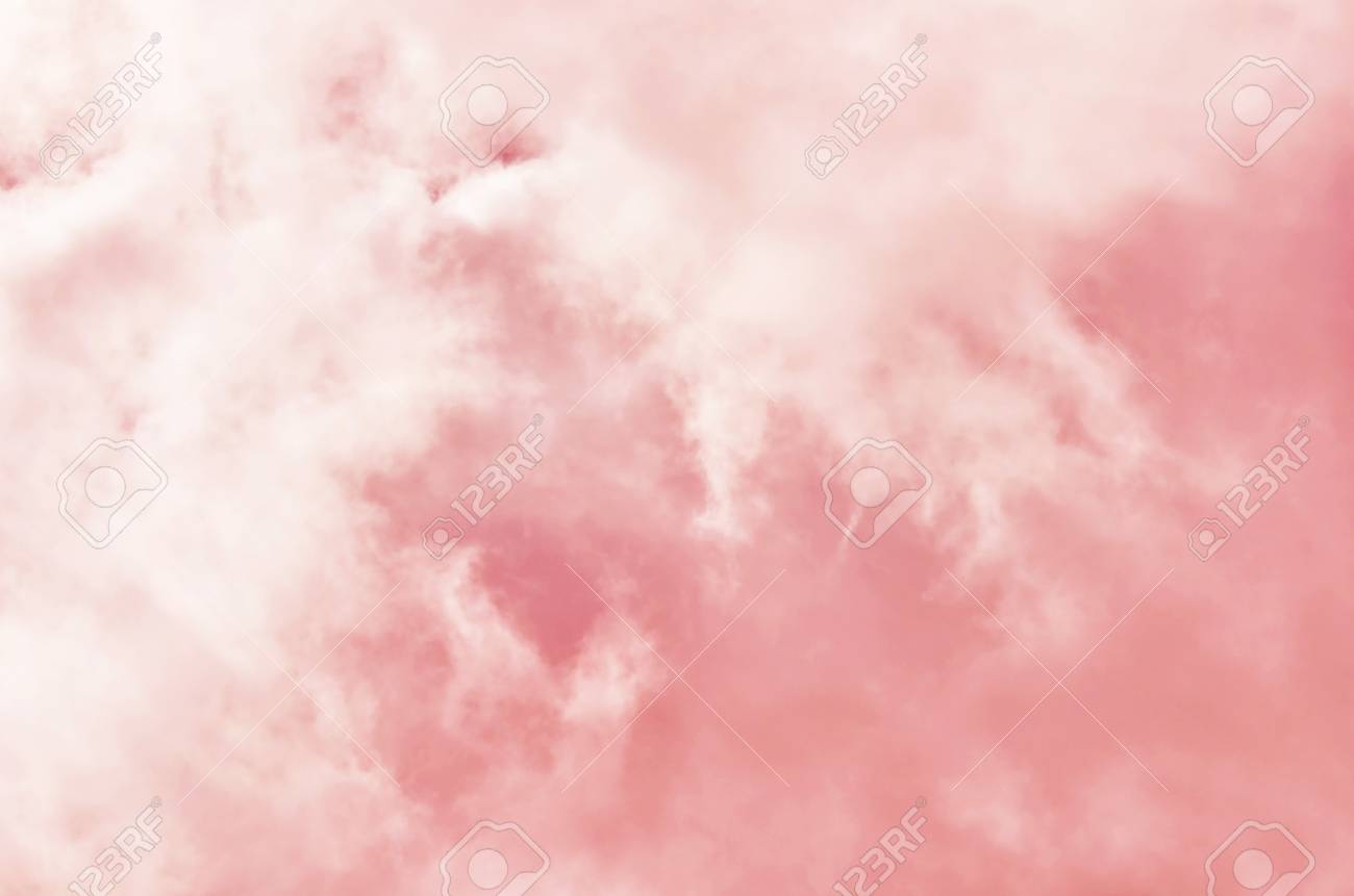 ピンク フィルター空と背景の雲 の写真素材 画像素材 Image ピンク フィルター空と背景の雲 の写真素材 画像素材 Image