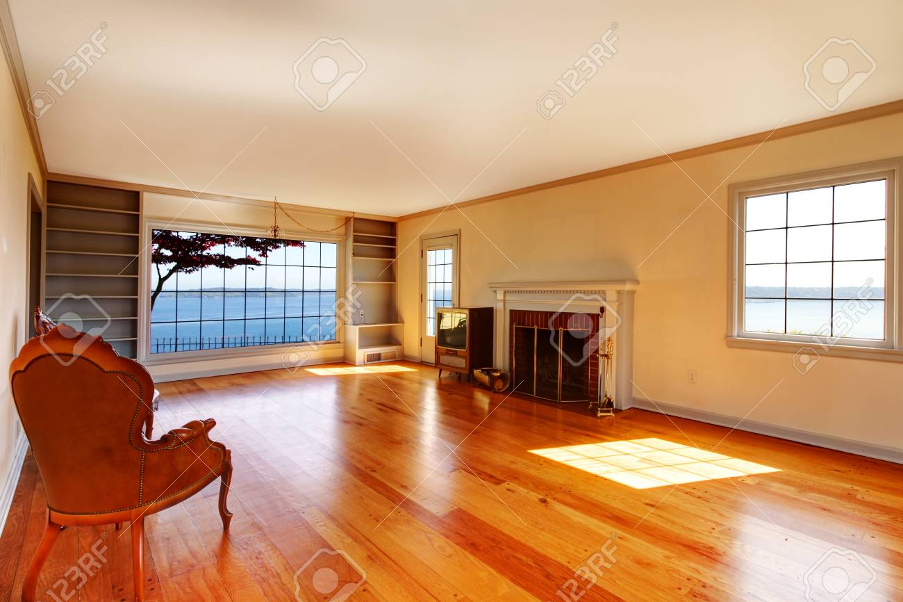 Large Empty Old Living Room Interior With Fireplace And Two Chairs. Stock  Photo, Picture and Royalty Free Image. Image 17100543., image size:1300x866