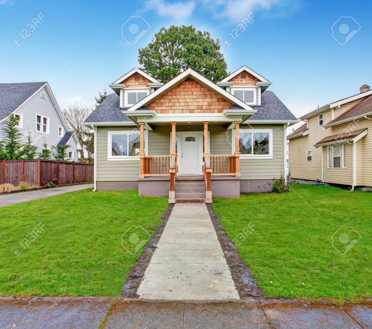 Kleines Haus Mit Veranda