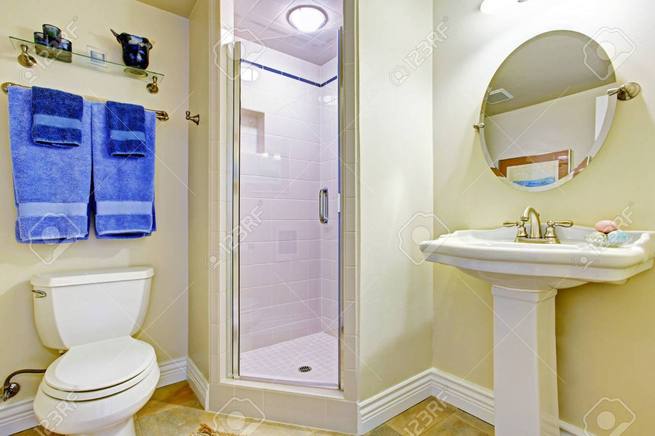 Catalogue Keuco Salle De Bain ~ ivoire lumi re salle de bain avec support de lavabo blanc des Catalogue Keuco Salle De Bain ~ ivoire lumi re salle de bain avec support de lavabo blanc des