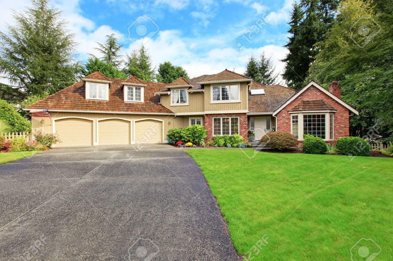 Luxury House Exterior Luxury House Exterior