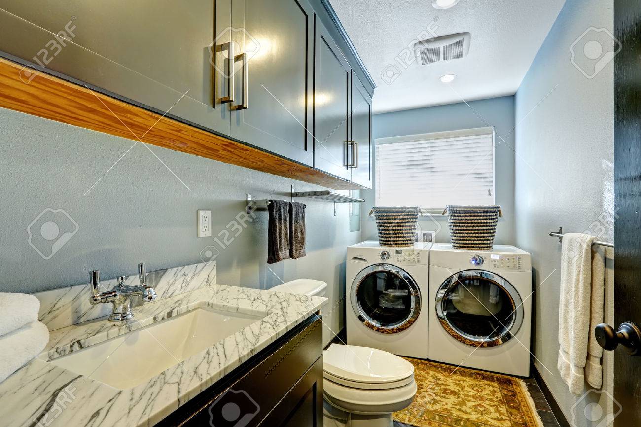 Pequeño Cuarto De Baño Ideal Con Lavadora Y Secadora. Fotos ... Pequeño Cuarto De Baño Ideal Con Lavadora Y Secadora. Fotos ...