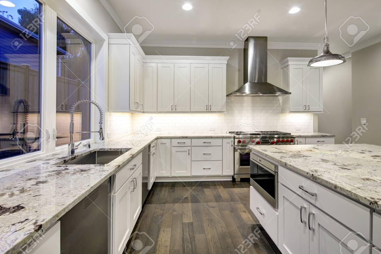 Large Spacious Kitchen Design With White Kitchen Cabinets White