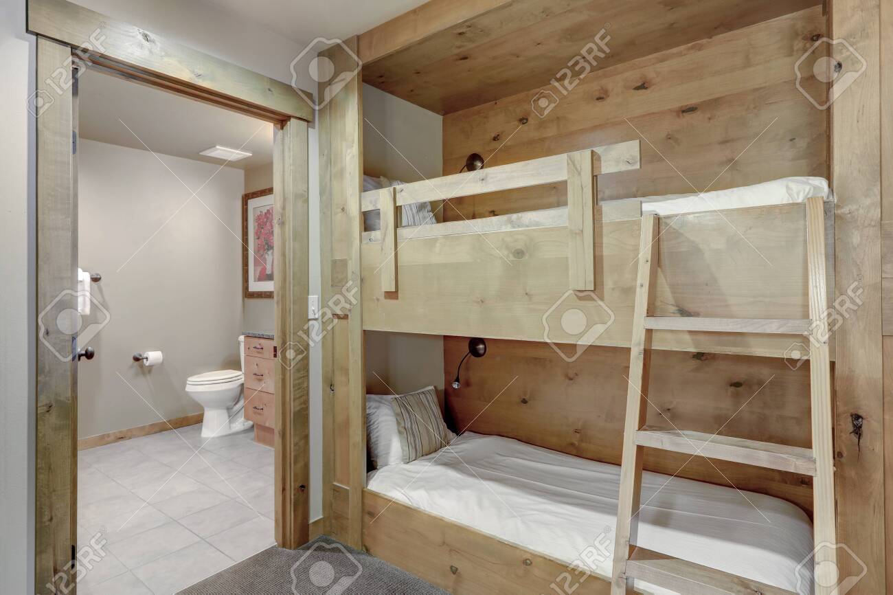 hallway bunk beds