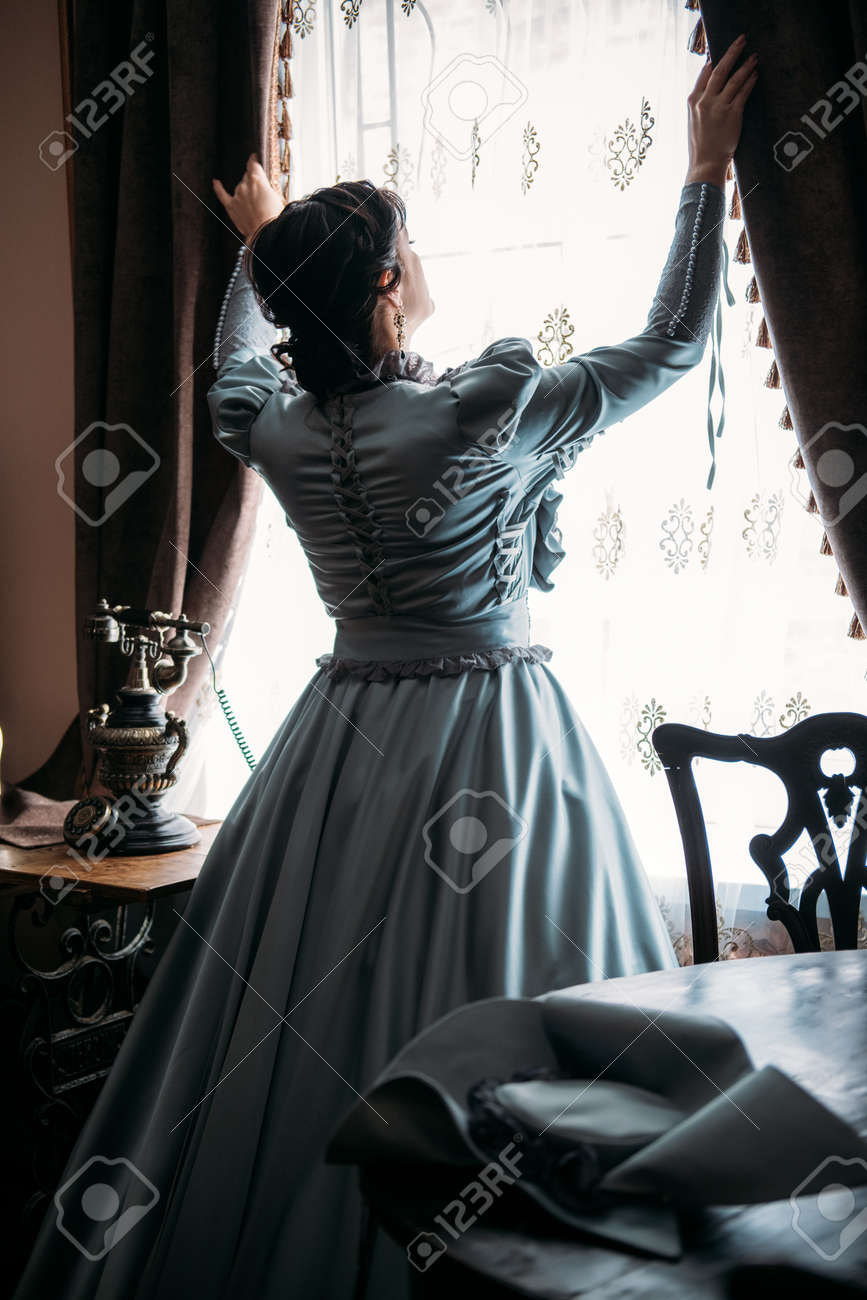 Dama Antigua Vestuario De Dama Alquiler Disfraces De Dama Antigua