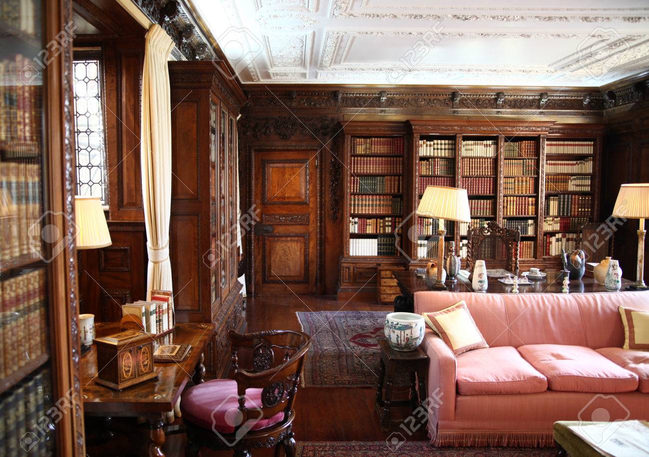 ヒーバー城と庭園 ケント イギリス 14 年 3 月 10 日 19 世紀インテリア ヒーバー城 13 世紀のチューダー様式の邸宅 の写真素材 画像素材 Image