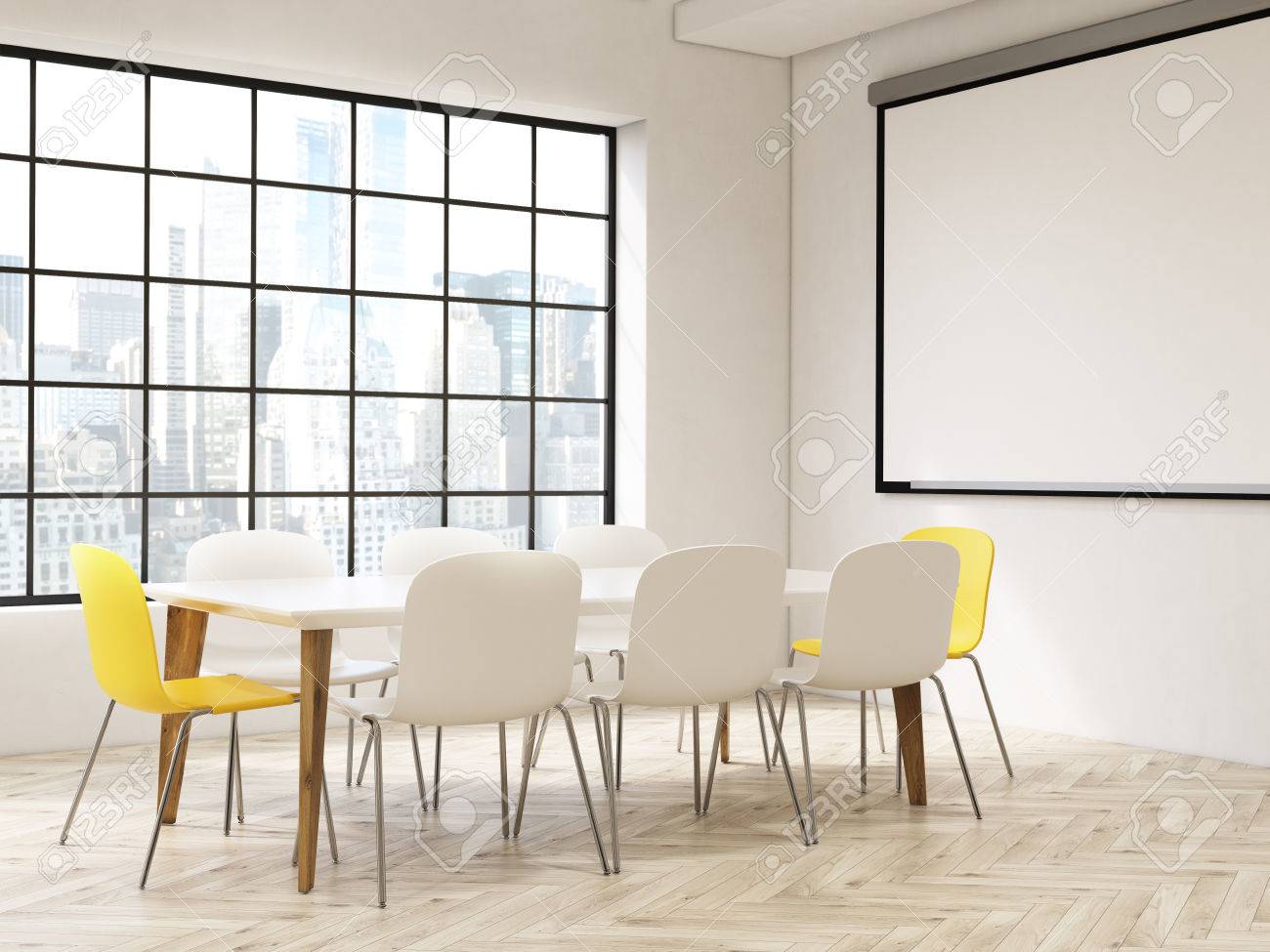 Il design degli interni con grande tavolo, sedie, lavagna vuota e ... Design degli interni