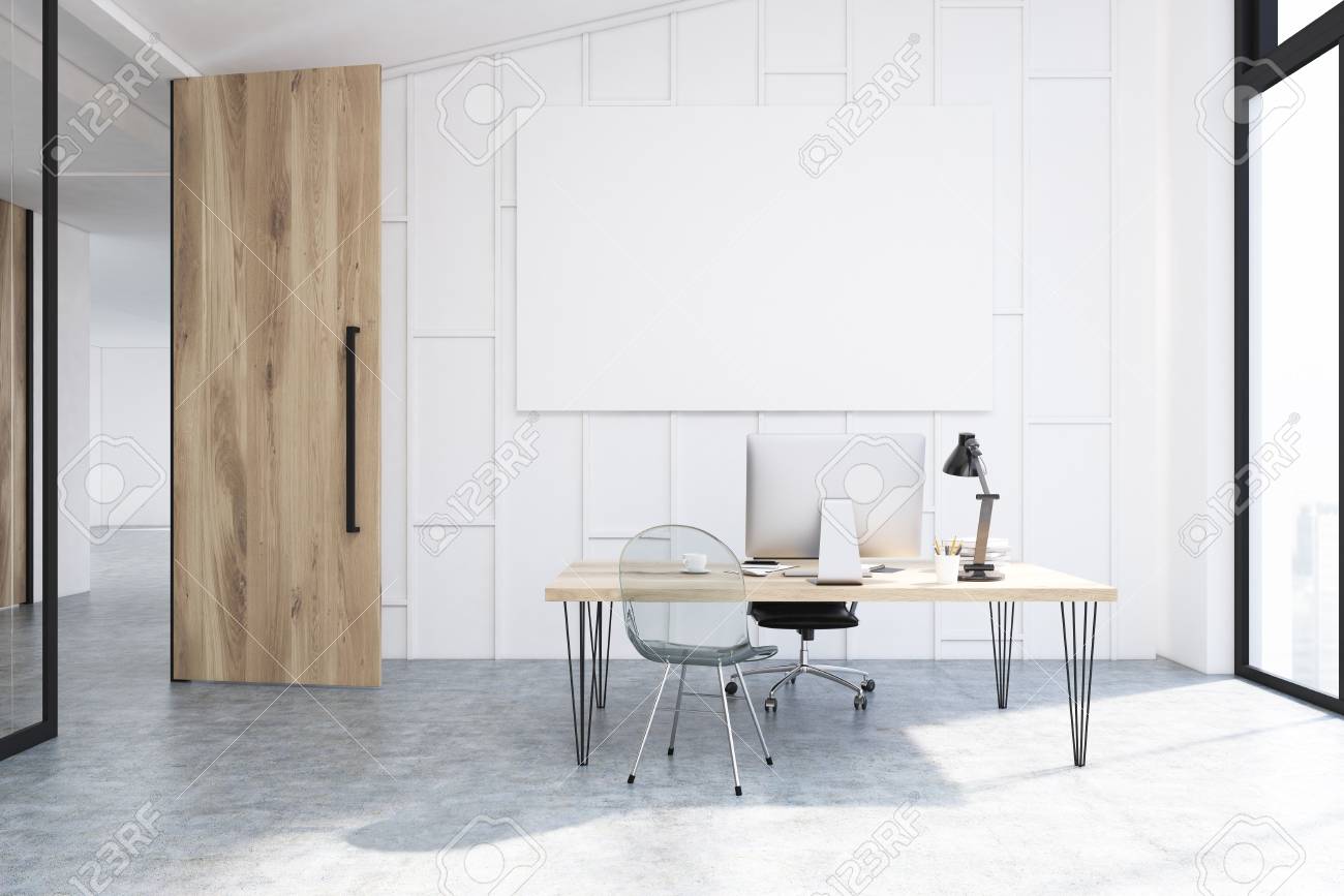 白い机の上のノート パソコンの地位と Ceo のオフィス 白い壁 コンクリートの床とパノラマの窓があります ポスター ガラスの壁と木製のドア 3 D レンダリングをモックアップします の写真素材 画像素材 Image