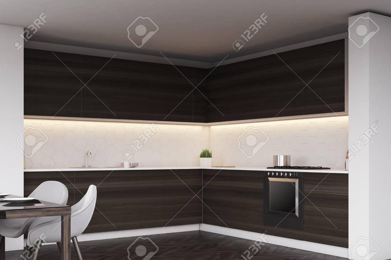 Ecke Der Dunklen Holzernen Kuchentheke Mit Einer Spule Und Einem Tisch Mit Grauen Stuhlen Um Ihn Herum Spott Spott Der Wiedergabe Lizenzfreie Fotos Bilder Und Stock Fotografie Image 74133897