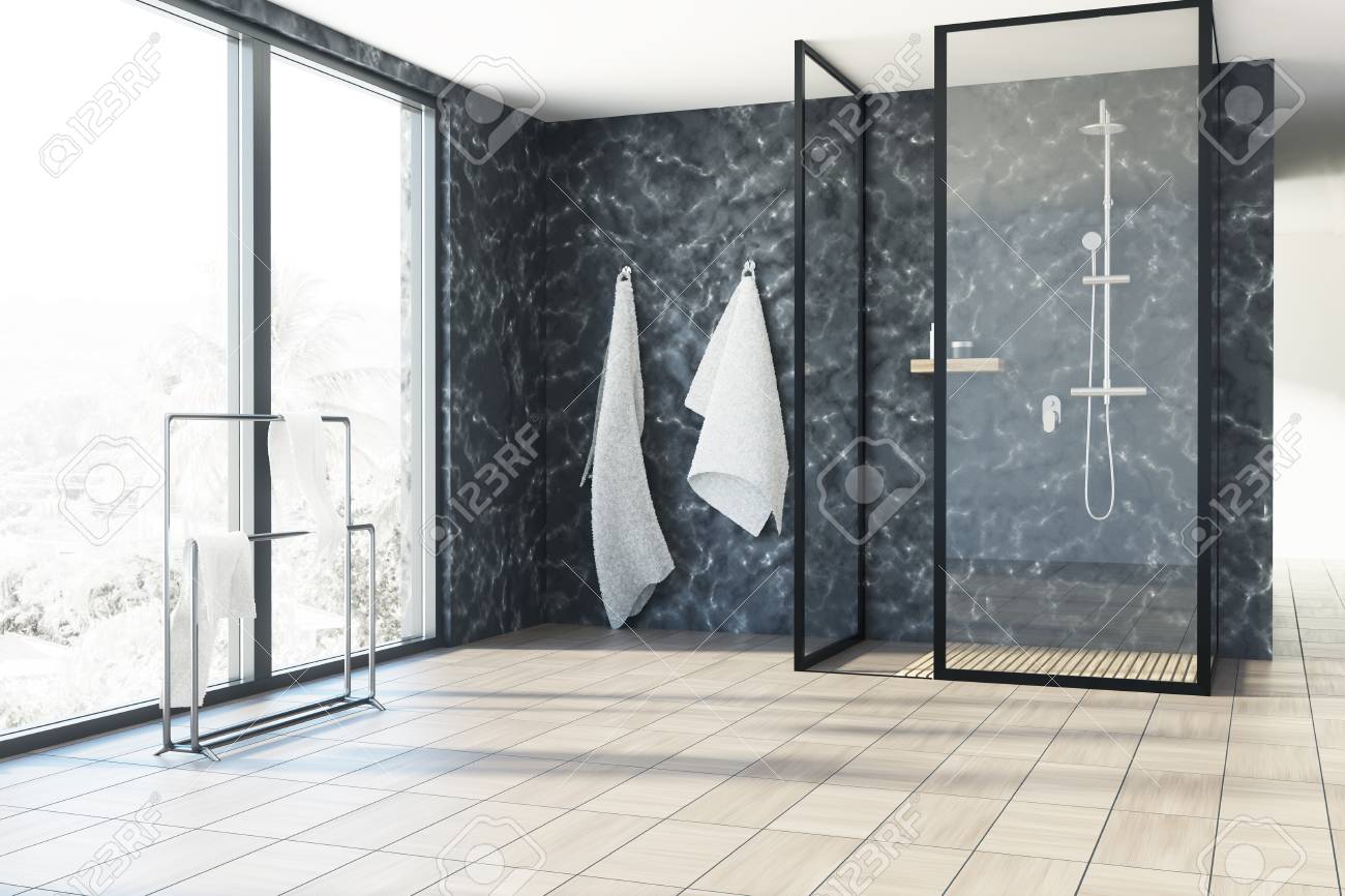 Loft Badezimmer Interieur Mit Schwarzen Marmorwänden, Einem ... Loft Badezimmer Interieur Mit Schwarzen Marmorwänden, Einem ...