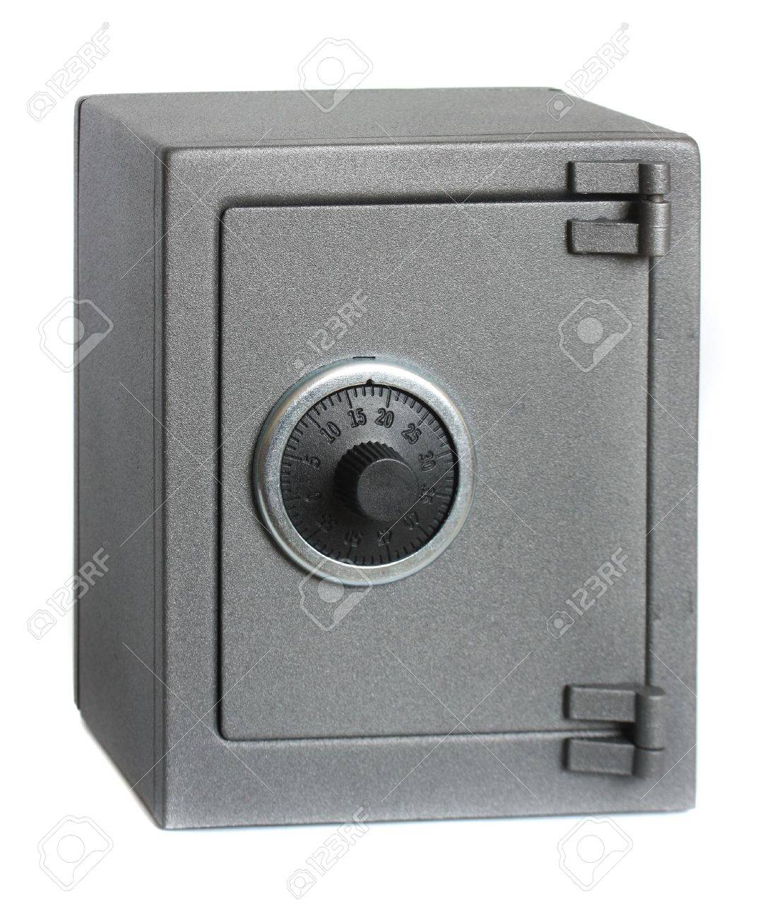 Как открыть сейф без пароля. Робот открывает сейф. Сели батарейки в сейфе. Смена пароля на сейфе aiko. Как открыть сейф без пароля.