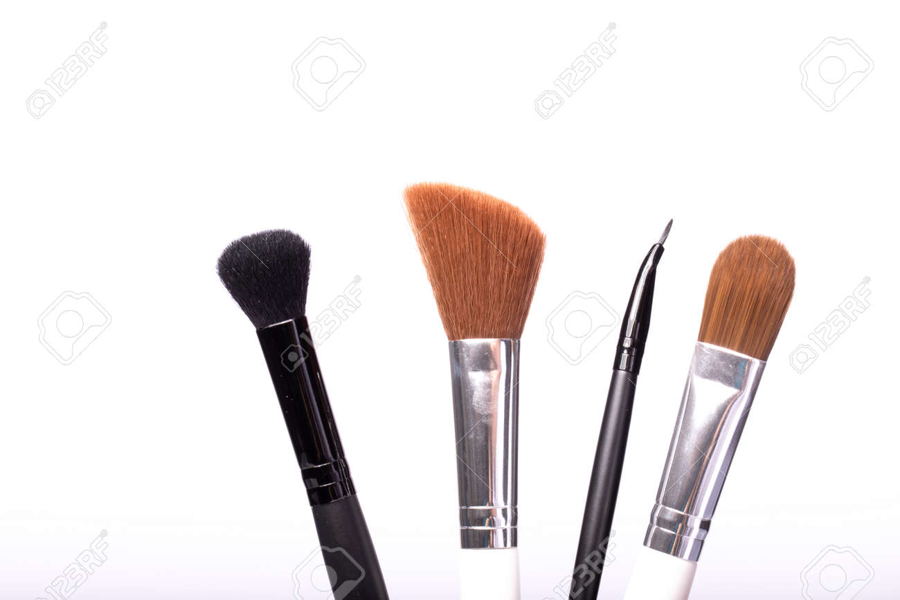 eye concealer brush