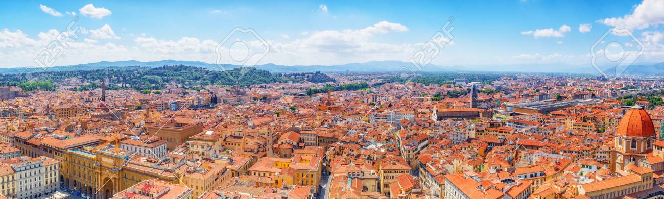 ジョットの鐘楼 ジョットの鐘楼 からフィレンツェの都市と歴史のビューの上の美しい風景は ルネッサンスの街は アルノ川に立っています イタリア の写真素材 画像素材 Image