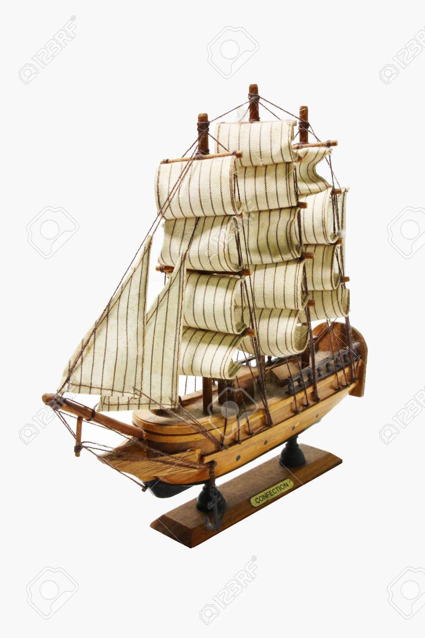 白い背景で隔離の木造船玩具模型 の写真素材 画像素材 Image