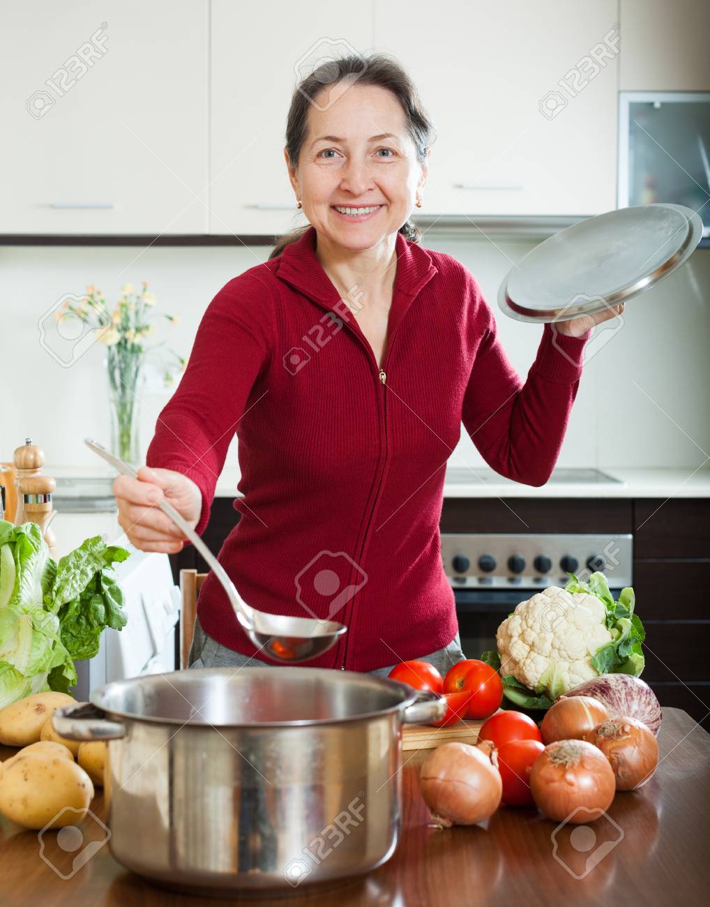 mature-wife-in-kitchen-aqua-teen-hungry-force-videos