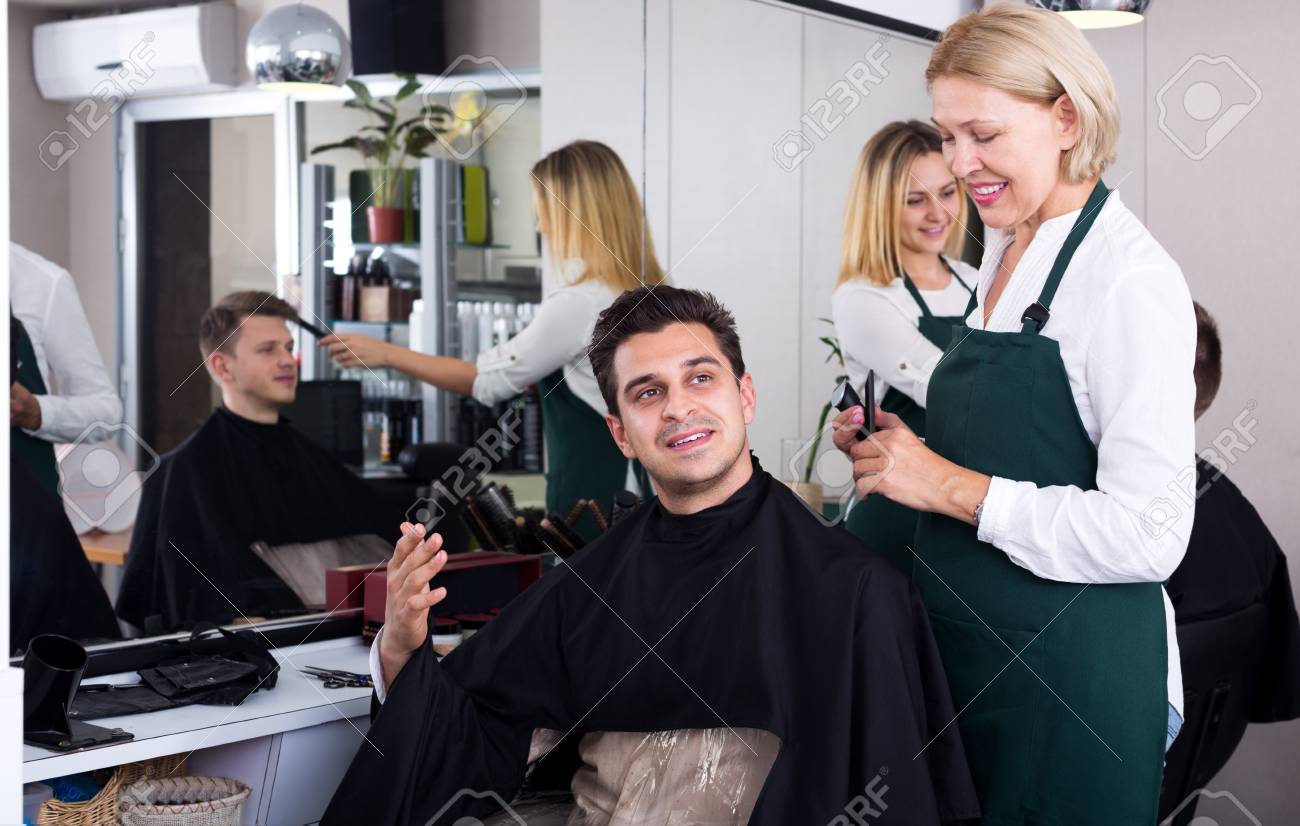 Coiffeur femme pour homme