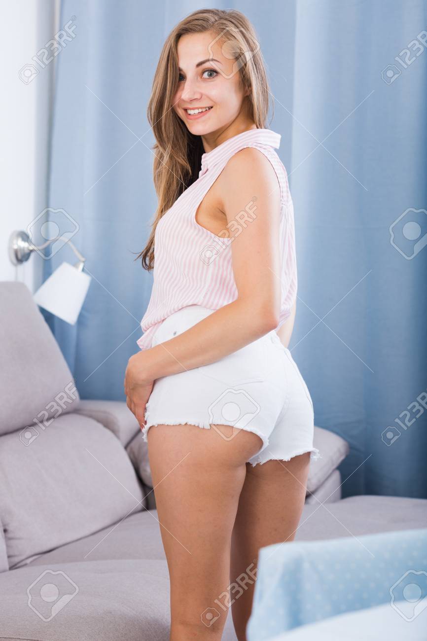 Pics Of Girls In Tight Shorts