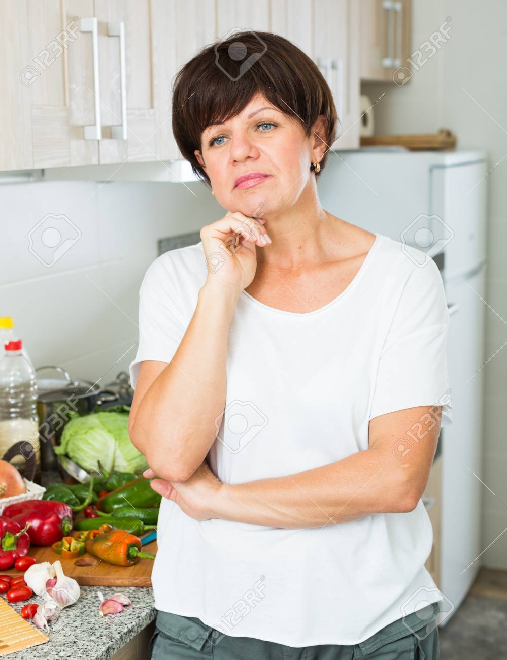 熟女主婦家庭内画像 