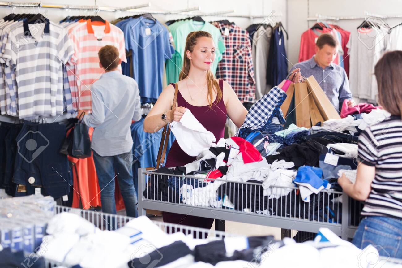 Mall Plaza Vespucio Tienda De Ropa Family Shop Positive Active