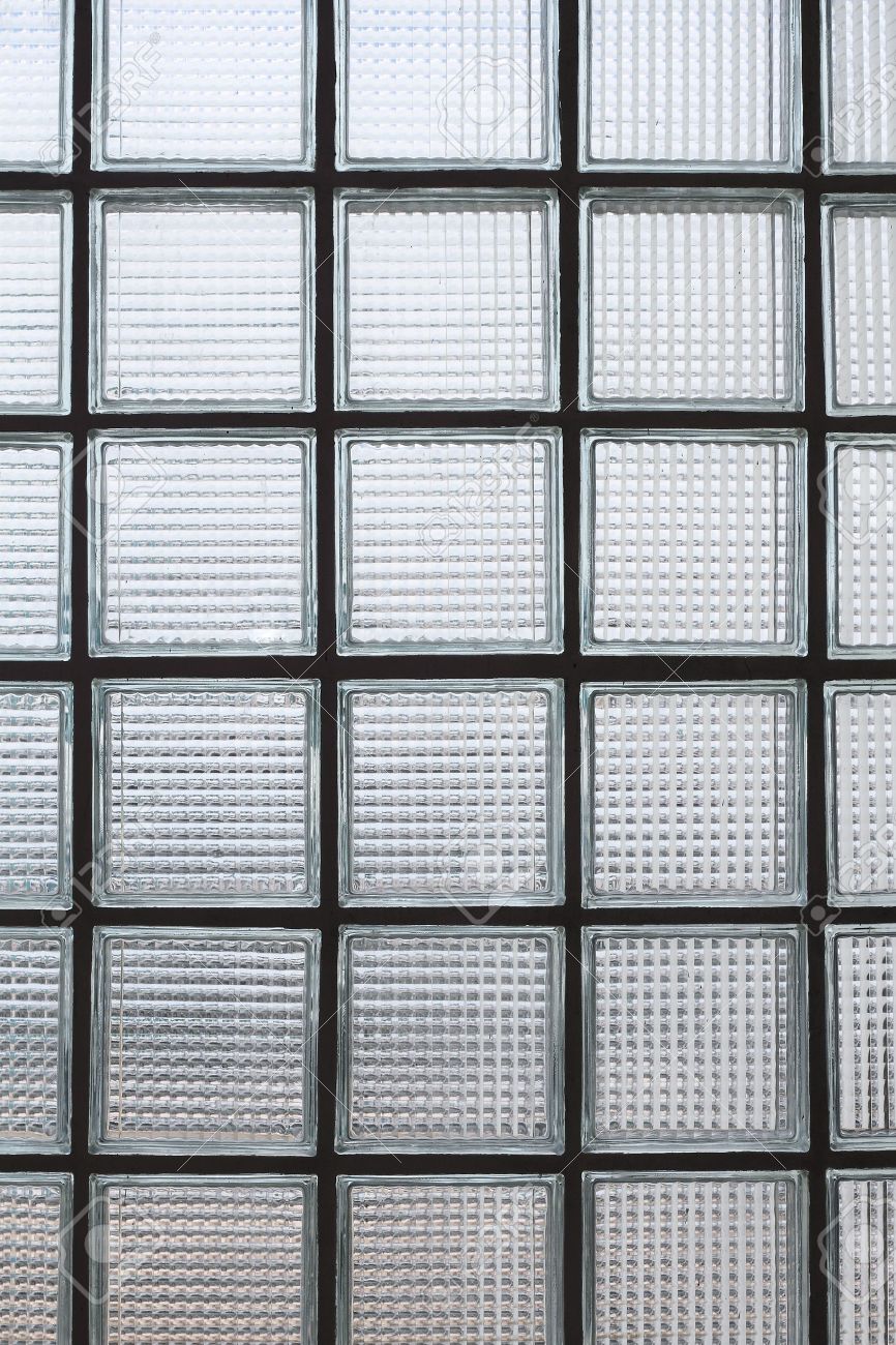 ガラス ブロックの壁 の写真素材 画像素材 Image