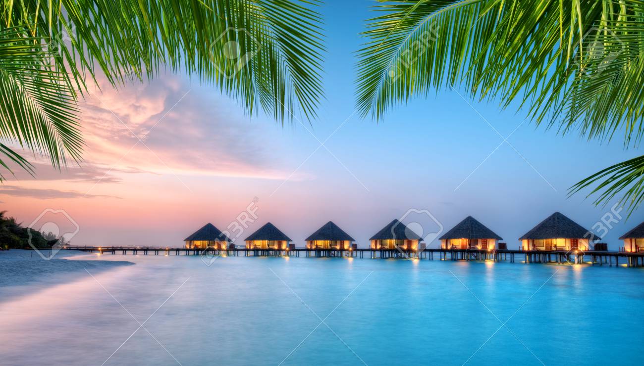 Wasser Villen In Lagon Malediven Resort Insel Im Sonnenuntergang