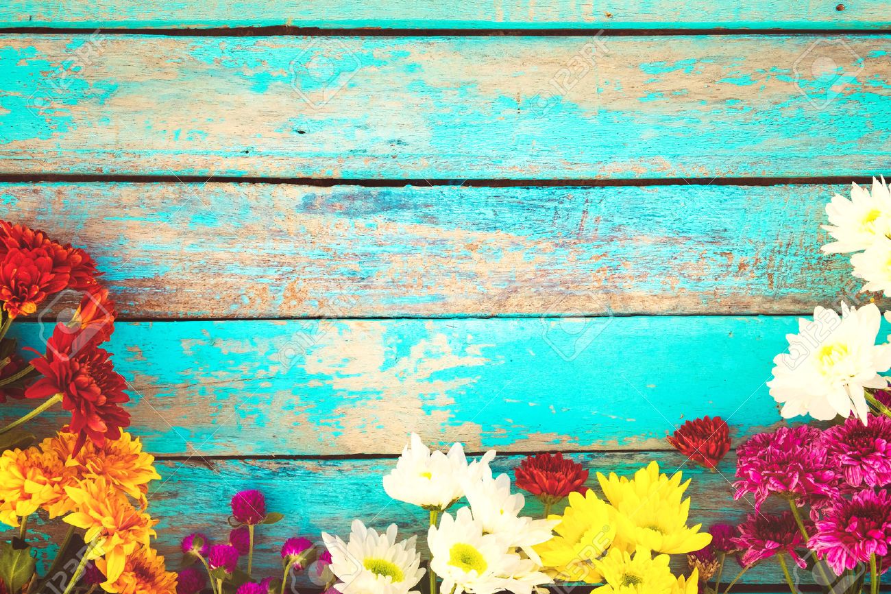 rahmendesign blume bunte blumenbouquet auf vintageholzhintergrund rahmendesign jahrgang auf rahmendesign rahmendesign blume bunte blumenbouquet auf vintageholzhintergrund rahmendesign jahrgang auf rahmendesign